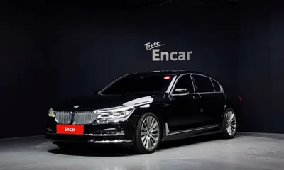 BMW 7-Series · 2017 год