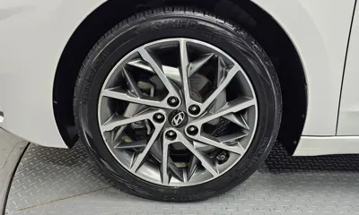 Hyundai Avante 2019, 85876 км, за 99990000 KRW - фото 5