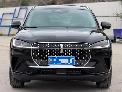 Lincoln Corsair 2023, 40000 км, за 139900 CNY