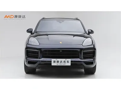 Porsche Cayenne 2023, 42000 км, за 588000 CNY