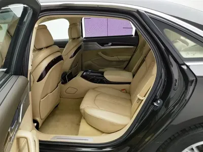 Audi A8 2012, 173000 км, за 66800 CNY - фото 15