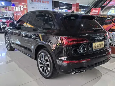 Audi Q5L 2023, 52900 км, за 205000 CNY - фото 12