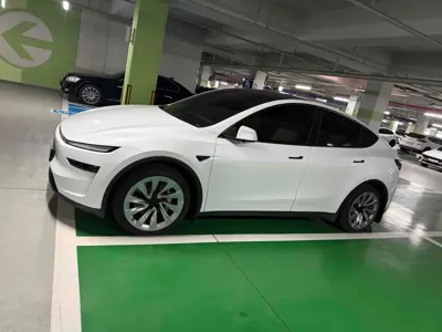 Tesla Model Y 2025, 27000 км, за 70190000 KRW