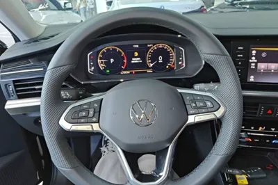 Volkswagen Passat 2025, 3300 км, за 150452.66 CNY - фото 13
