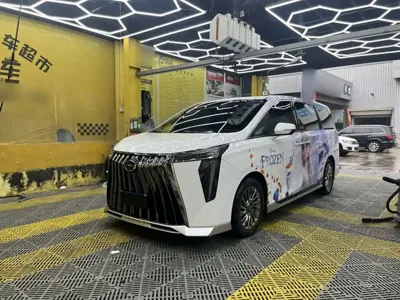 GAC Motor Trumpchi M8 2024, 28600 км, за 182300 CNY