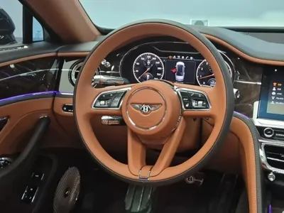 Bentley Flying Spur 2022, 28456 км, за 187000000 KRW - фото 8