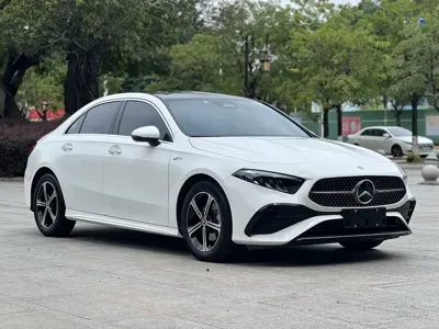 Mercedes-Benz A-Class 2024, 24000 км, за 119800 CNY