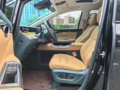 GAC Motor 传祺E8 PHEV 2024, 84000 км, за 129800 CNY - фото 7