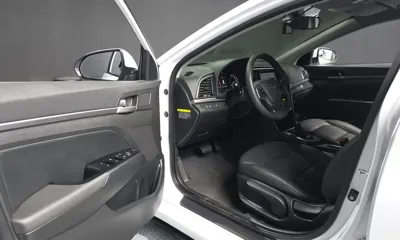 Hyundai Avante 2018, 64715 км, за 11300000 KRW - фото 10