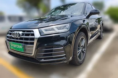 Audi Q5L · 2018 год