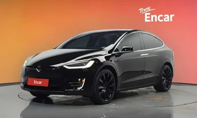 Tesla Model X · 2019 год