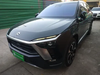 Nio ES8 · 2020 год