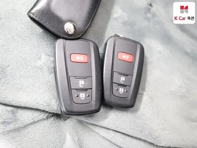 Toyota Prius 2017, 159000 км, за 9550000 KRW