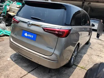 Buick GL8 2022, 85700 км, за 143500 CNY