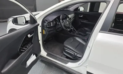 Kia Niro 2018, 242278 км, за 8000000 KRW - фото 10