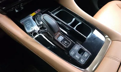 Toyota Alphard 2025, 9399 км, за 114900000 KRW - фото 9