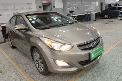 Hyundai Elantra (5th Generation 2015, 25800 км, за 44404.34 CNY - фото 3
