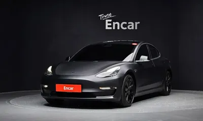 Tesla Model 3 · 2020 год