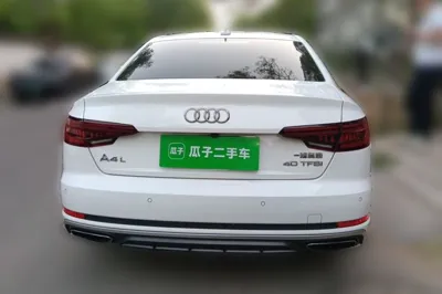 Audi A4L 2018, 101100 км, за 108461.6 CNY