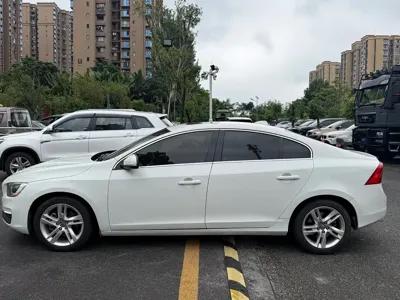 Volvo S60 2015, 150000 км, за 29800 CNY
