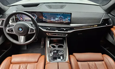BMW X7 2025, 7319 км, за 888880000 KRW - фото 7