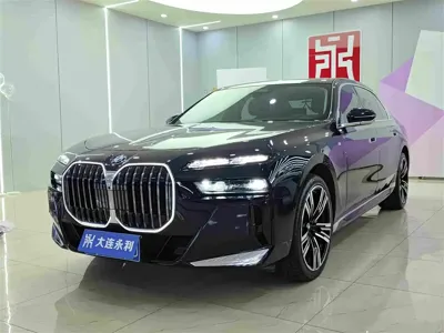 BMW 7 Series · 2023 год