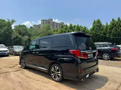 Toyota Alphard 2011, 150000 км, за 106000 CNY