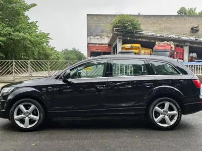 Audi Q7 2015, 160000 км, за 98000 CNY