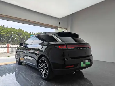 Leapmotor Leapmotor C11 2022, 70000 км, за 86800 CNY