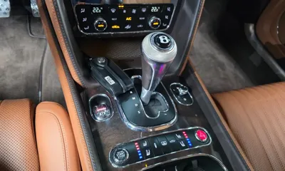 Bentley Flying Spur 2018, 177279 км, за 43000000 KRW - фото 9