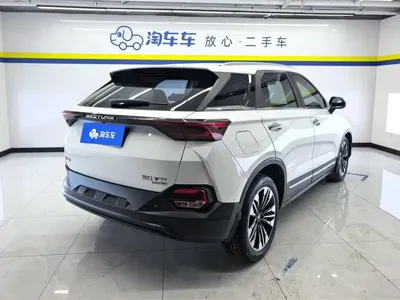 Bestune T77 2020, 76200 км, за 41500 CNY