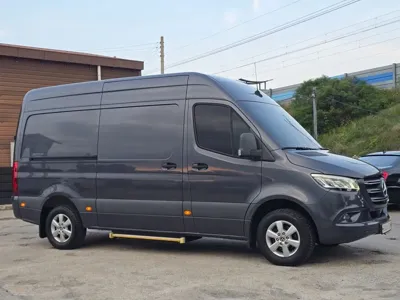 Mercedes-Benz Sprinter 2021, 64958 км, за 52600000 KRW