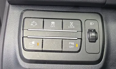 KG_Mobility_Ssangyong TIBOLI 2017, 127351 км, за 6800000 KRW - фото 13