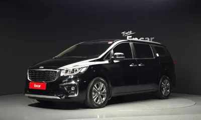 Kia Canival · 2020 год