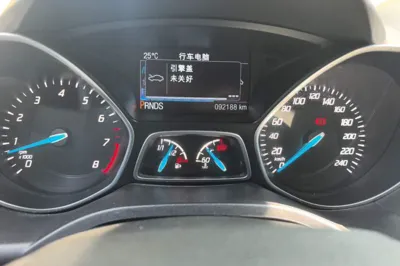Ford Kuga 2013, 92100 км, за 38455.02 CNY - фото 9