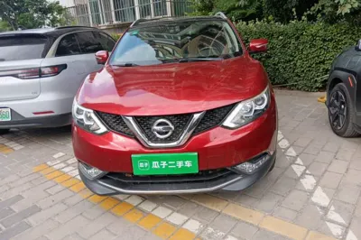 Nissan Qashqai 2017, 68100 км, за 46445.85 CNY