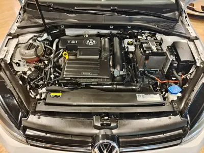 Volkswagen Golf 2020, 112000 км, за 61800 CNY - фото 6