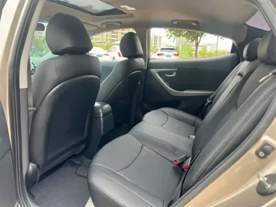Hyundai Elantra Langdong 2017, 140000 км, за 25800 CNY - фото 8
