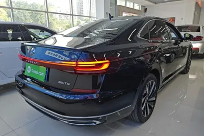Volkswagen Passat 2025, 3300 км, за 150452.66 CNY - фото 6