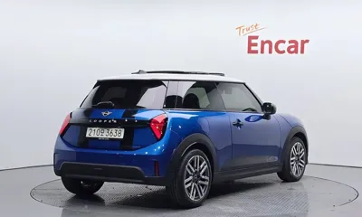 MINI Cooper 2025, 4214 км, за 28500000 KRW