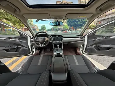 Honda Civic 2019, 76000 км, за 52800 CNY - фото 5