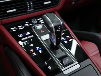 Porsche Cayenne 2022, 16250 км, за 100000000 KRW - фото 9