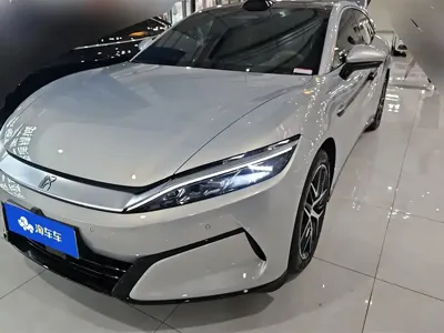 BYD 汉L · 2025 год