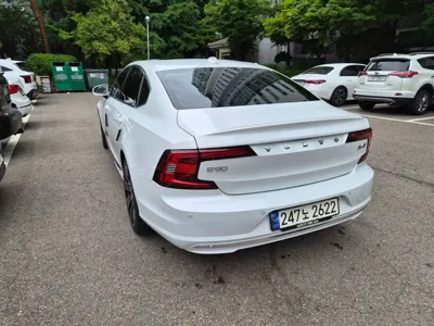 Volvo S90 2024, 27095 км, за 48970000 KRW
