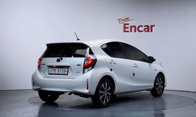 Toyota Prius 2019, 103005 км, за 11100000 KRW