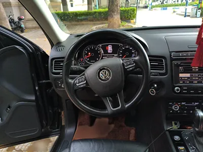 Volkswagen Touareg 2017, 94400 км, за 128950.68 CNY - фото 9