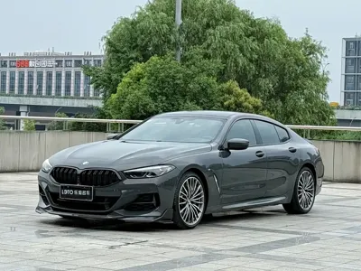 BMW 8 Series · 2021 год