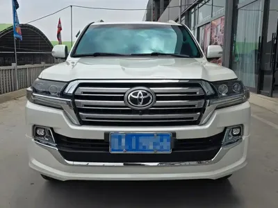 Toyota Land Cruiser 2020, 51000 км, за 499799 CNY - фото 2