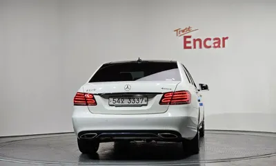 Mercedes-Benz E-Class 2015, 101663 км, за 11500000 KRW - фото 4
