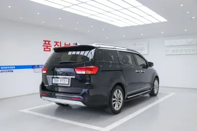 Kia Canival 2015, 305698 км, за 5500000 KRW